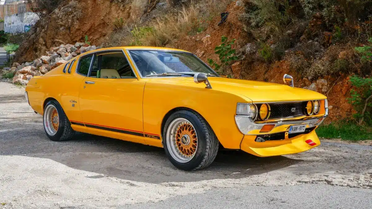 toyota-celica-yellow